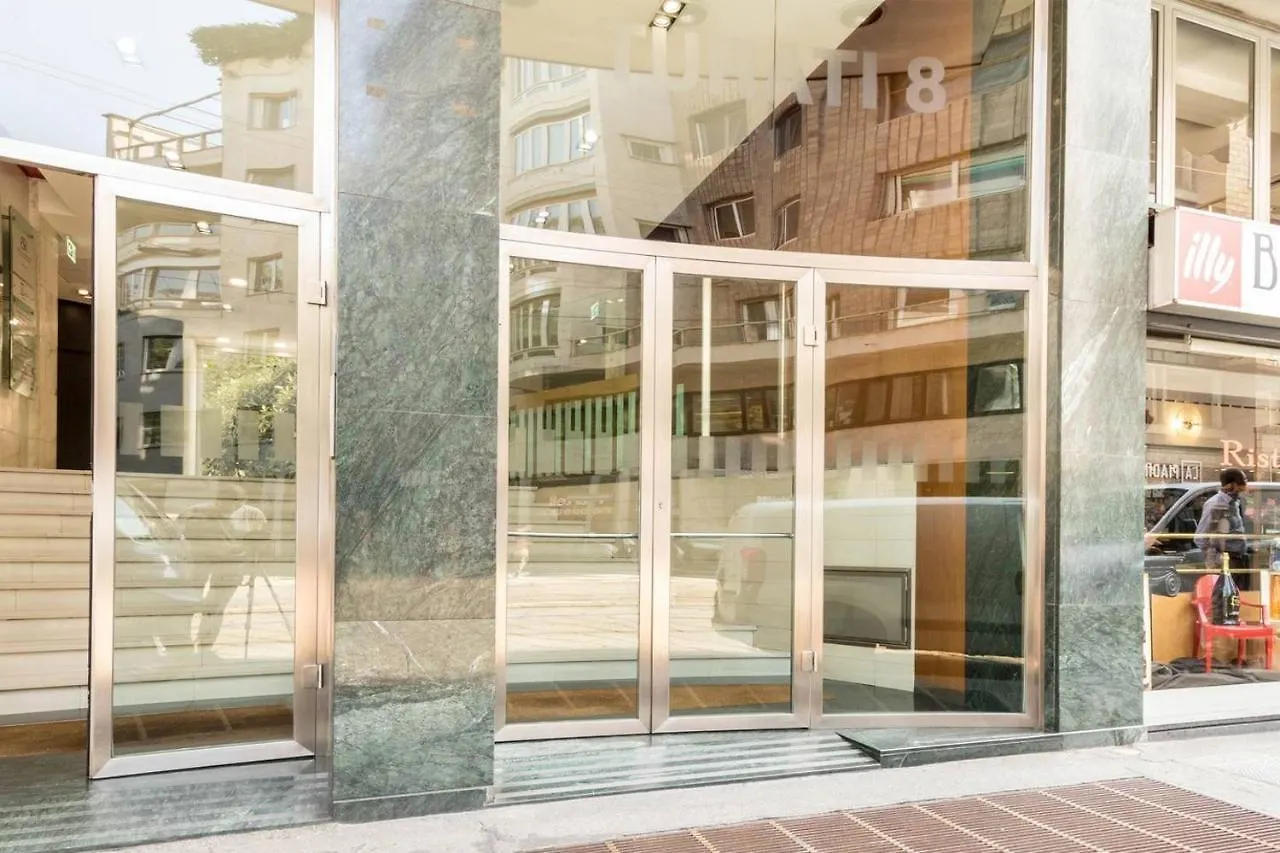 Altido Apt For 4 In The Centre Of Milan Daire